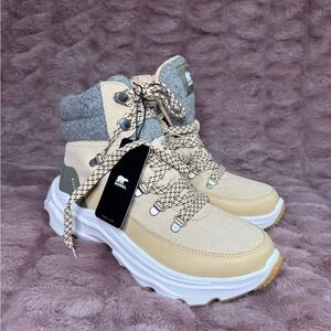 NWT! Sorel Women's Waterproof Insulated Winter Boots